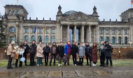 Whoch3 vor dem Reichstagsgebäude